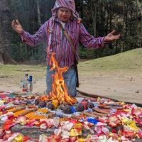 Maya-trails-guatemala-Iximche-mayan-ceremony-shaman
